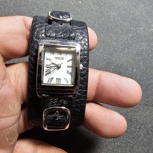 Talbots Ladies Fashion Quartz Watch Tank Style Leather Cuff Bracelet Working sho